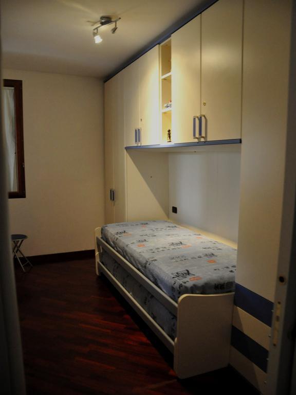 Dimora Donna Clara Bed & Breakfast กอนแวร์ซาโน ห้อง รูปภาพ