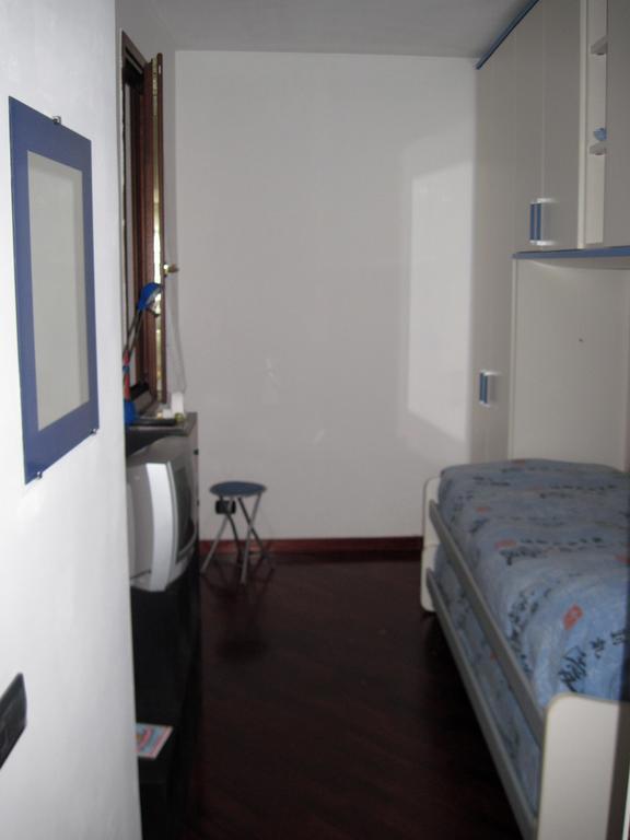 Dimora Donna Clara Bed & Breakfast กอนแวร์ซาโน ภายนอก รูปภาพ